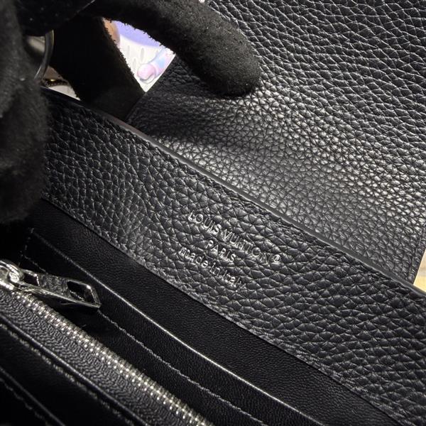 2026120185549549 270